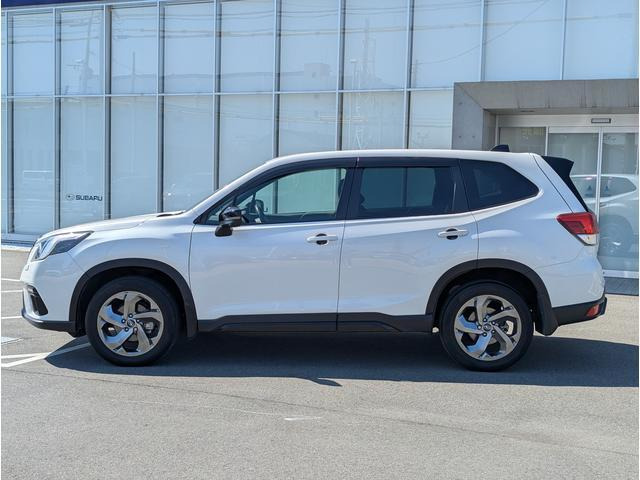 フォレスター1.8 STI スポーツ 4WD