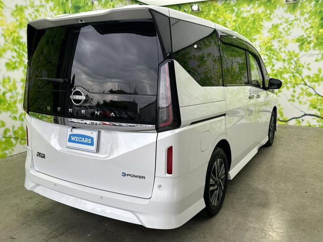 セレナ1.4 e-POWER ハイウェイスターV