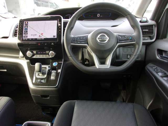 セレナ1.2 e-POWER ハイウェイスターV