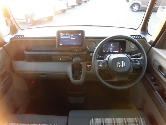 N-BOXジョイ モノトーン