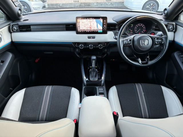 ヴェゼル1.5 e:HEV Z プレイパッケージ