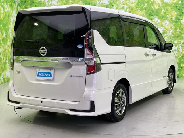 セレナ1.2 e-POWER ハイウェイスターV