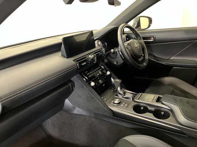 IS500 Fスポーツ パフォーマンス