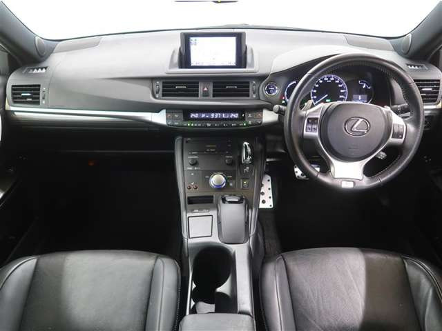 CT200h Fスポーツ