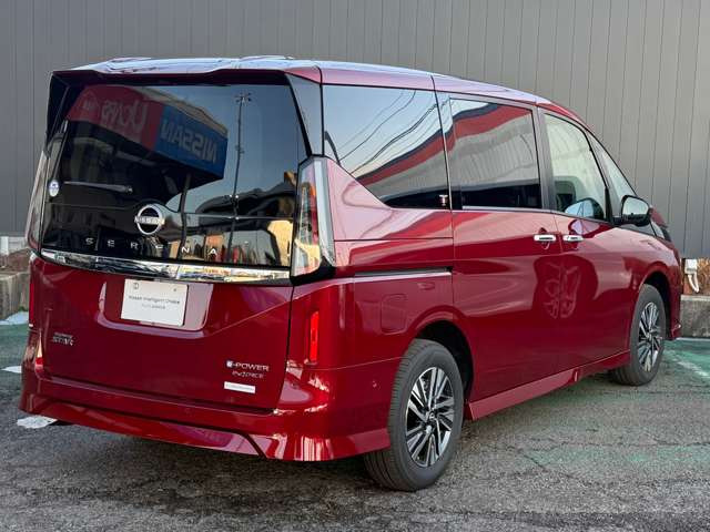 セレナ1.4 e-4ORCE ハイウェイスターV 4WD