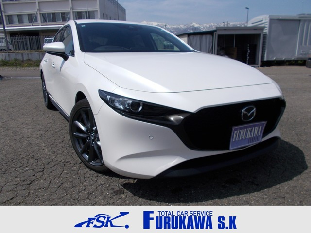 MAZDA3ファストバック1.5 15S ツーリング 4WD