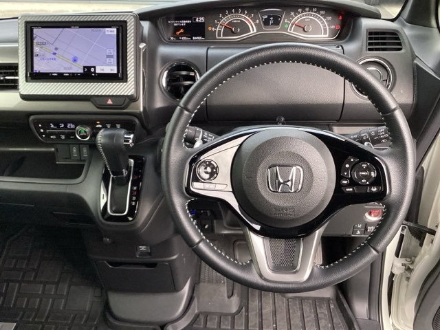 N-BOXカスタムL ターボ スタイルプラス ブラック