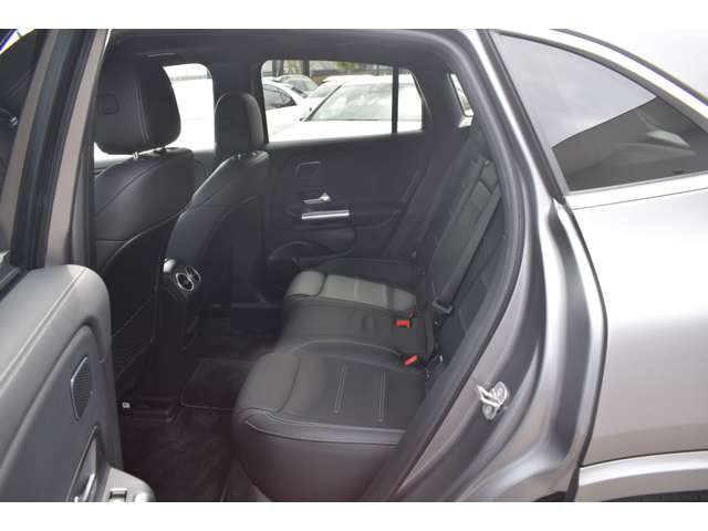 EQA250 プラス AMGラインパッケージ