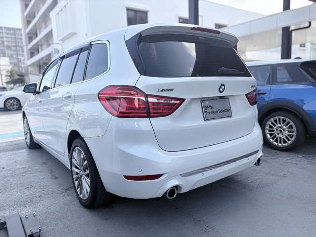 2シリーズグランツアラー218d xドライブ ラグジュアリー 4WD