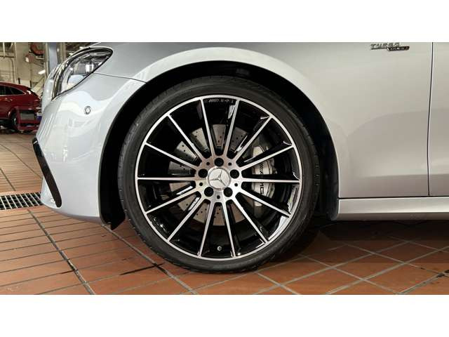 EクラスAMG E53 4マチック プラス 4WD