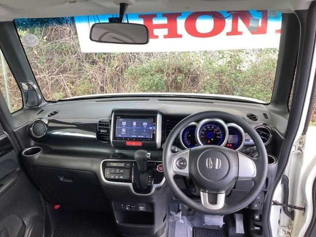 N-BOXカスタムG Lパッケージ