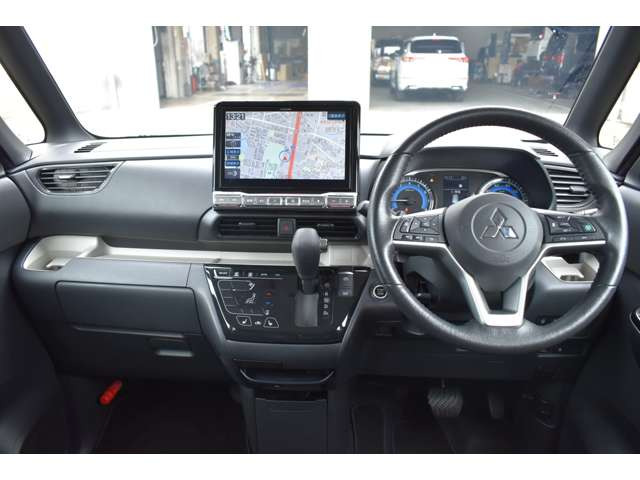 デリカミニT プレミアム 4WD