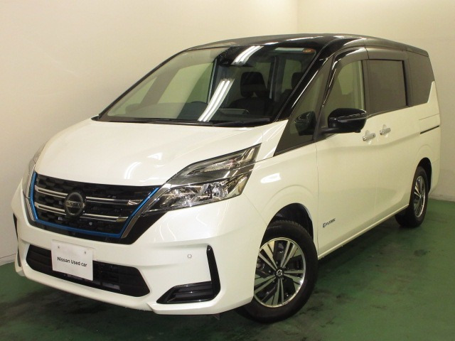 セレナ1.2 e-POWER XV