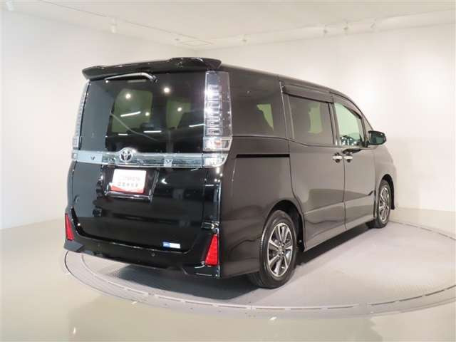 ヴォクシー2.0 ZS 煌III