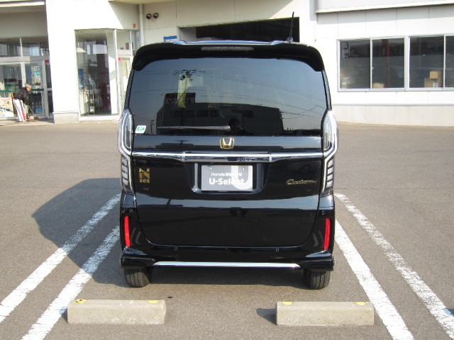 N-BOXカスタムL 4WD