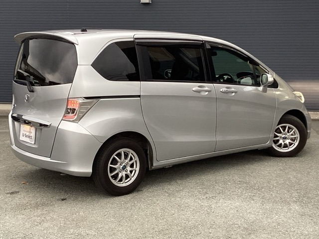 フリード1.5 G ジャストセレクション