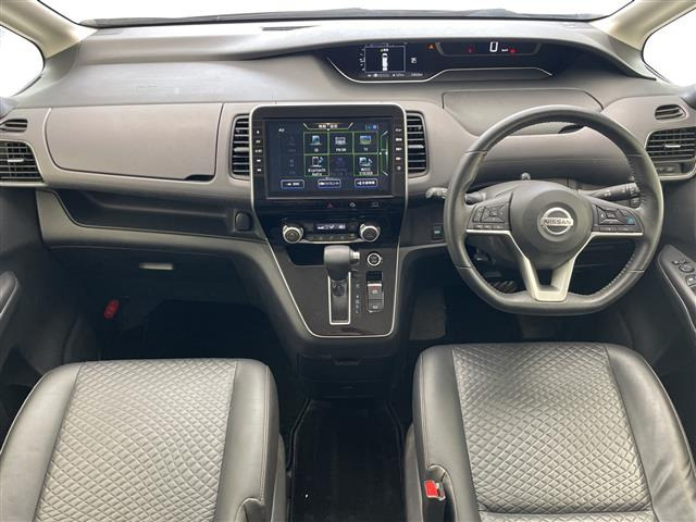 セレナ2.0 ハイウェイスターV マルチベッド