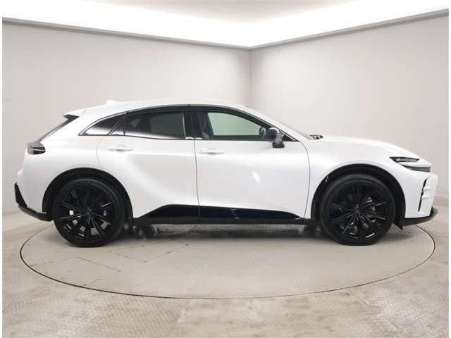 クラウンスポーツ2.5 Z E-Four 4WD