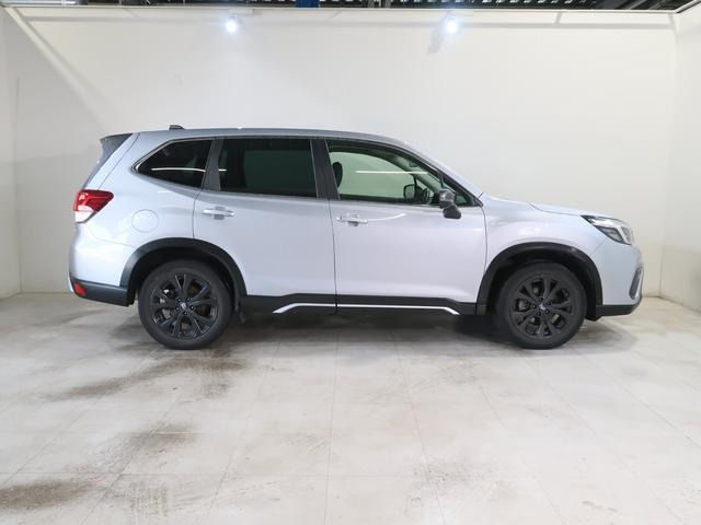 フォレスター1.8 スポーツ 4WD
