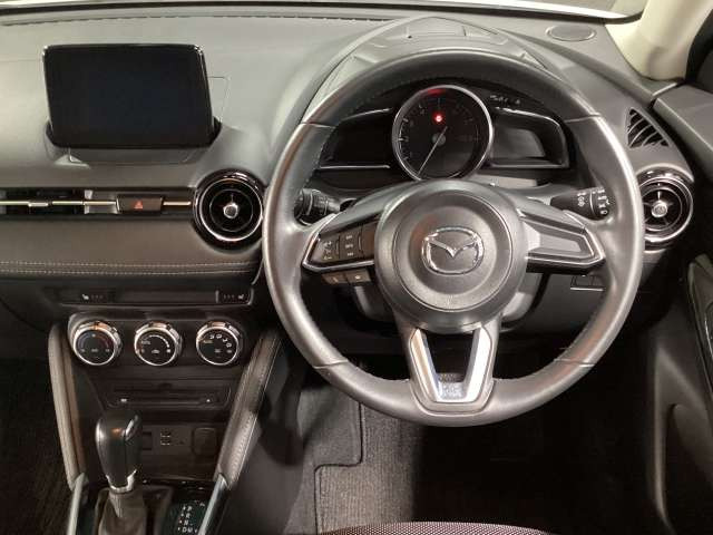 デミオ1.3 13S ツーリング