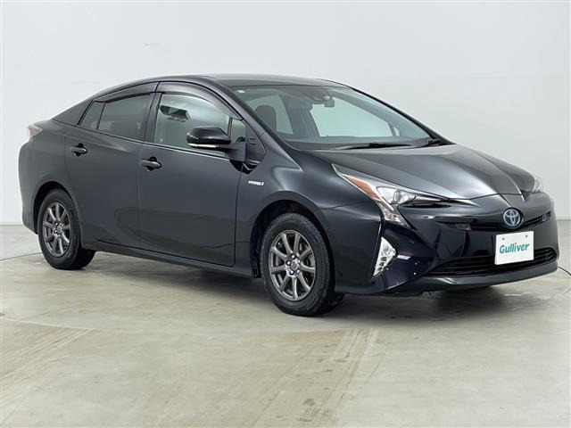 プリウス1.8 A E-Four 4WD