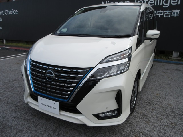 セレナ1.2 e-POWER ハイウェイスターV チェアキャブ スロープタイプ 車いす1名 サード仕様