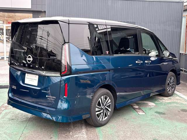 セレナ1.4 e-4ORCE ハイウェイスターV 4WD