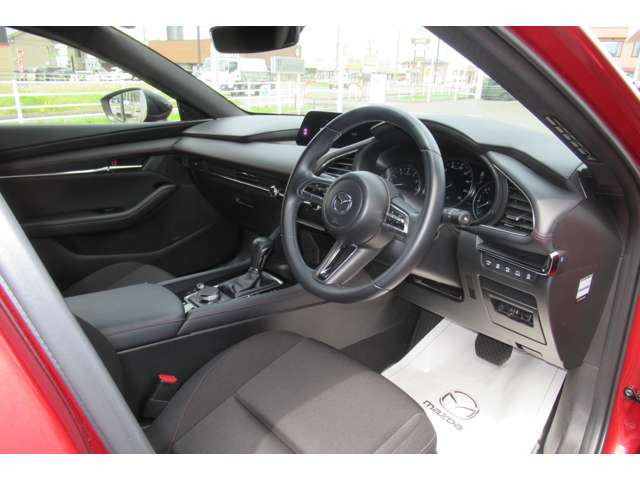 MAZDA3ファストバック1.5 15S ブラックトーンエディション 4WD