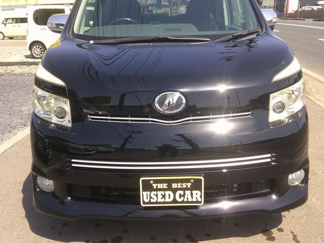 ヴォクシー2.0 ZS 煌III 4WD