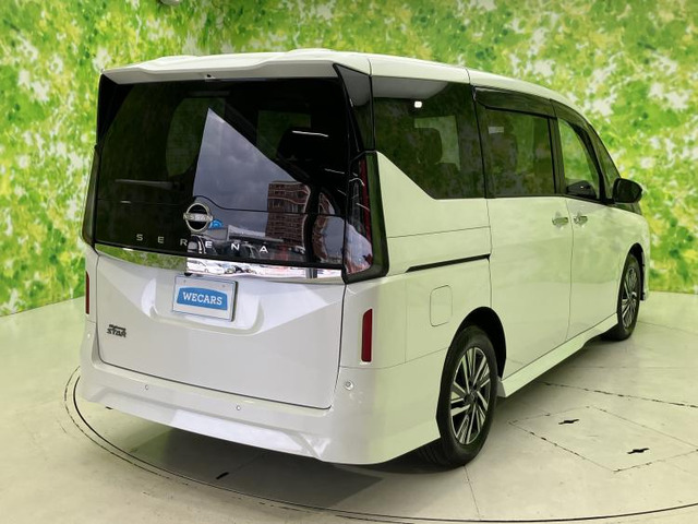 セレナ2.0 ハイウェイスターV