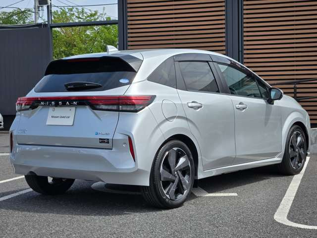 ノートオーラ1.2 G レザーエディション