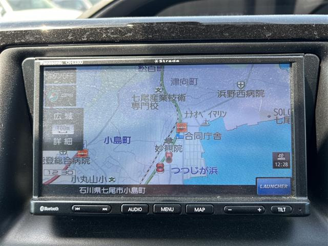 ヴォクシー2.0 X 4WD