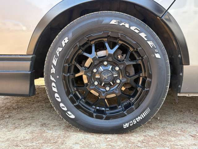 ���p��������������������