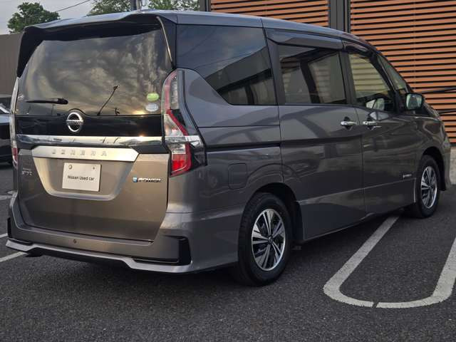 セレナ1.2 e-POWER ハイウェイスターV