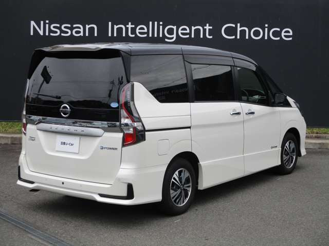 セレナ1.2 e-POWER ハイウェイスターV