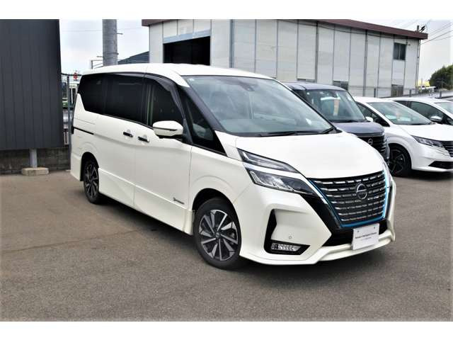 セレナ1.2 e-POWER ハイウェイスターV