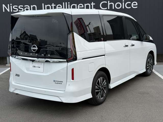 セレナ1.4 e-4ORCE ハイウェイスターV 4WD