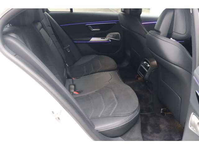 EクラスE200 AMGラインパッケージ (ISG)