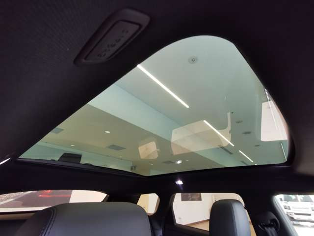 レンジローバーイヴォークダイナミック HSE 1.5L P300e PHEV 4WD