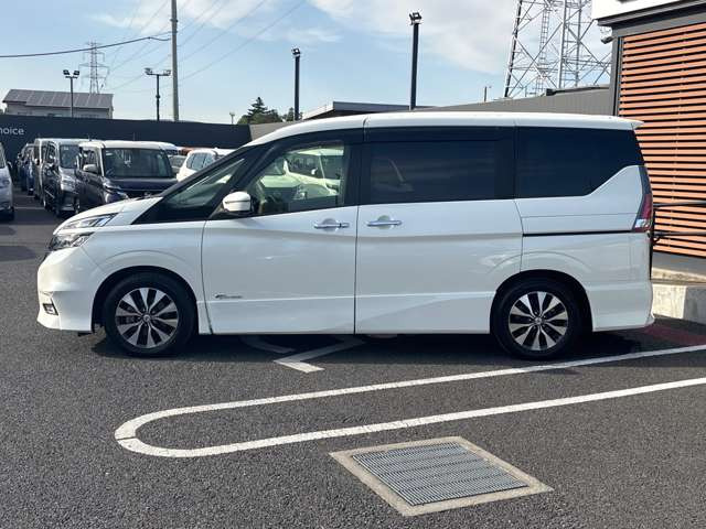 セレナ2.0 ハイウェイスター Vセレクション