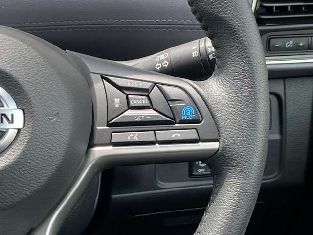 セレナ1.2 e-POWER ハイウェイスターV