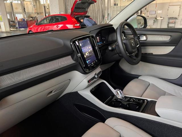 XC40アルティメット B4 AWD 4WD