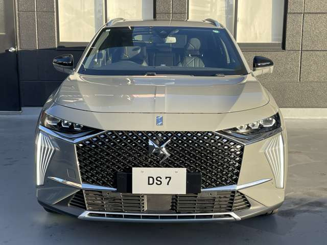 DS7リヴォリ E-TENSE 4&amp;times;4 4WD