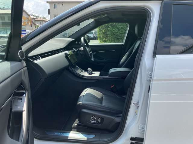 レンジローバーイヴォークダイナミック HSE 2.0L P250 4WD