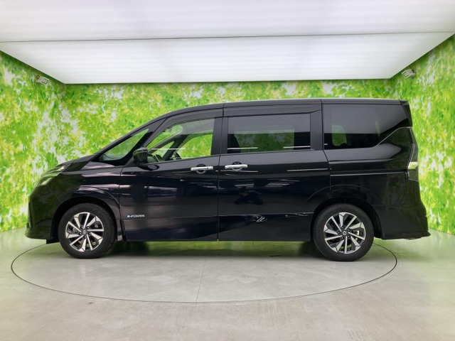 セレナ1.2 e-POWER ハイウェイスターV