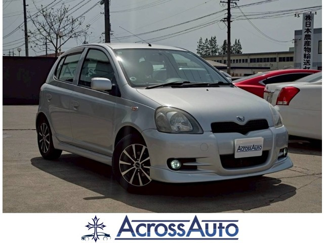 ヴィッツ1.3 F Dパッケージ 4WD