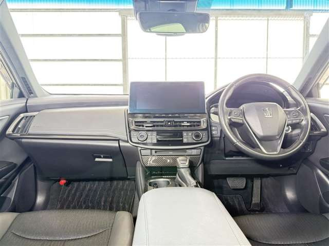 クラウンハイブリッド 2.5 RS