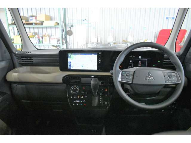 デリカミニT プレミアム 4WD