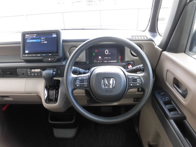 N-BOXジョイ モノトーン