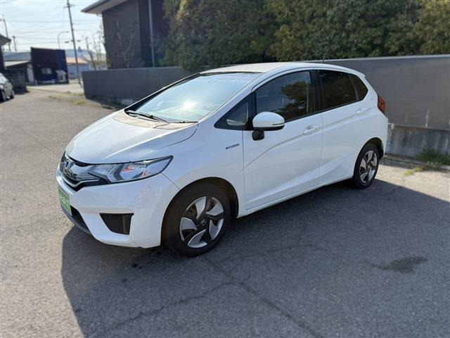 フィット1.5 ハイブリッド Fパッケージ